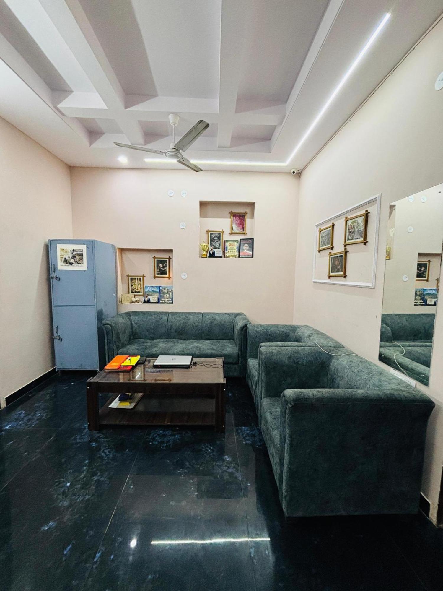 Glad Villa By Cozystays Dźajpur Zewnętrze zdjęcie